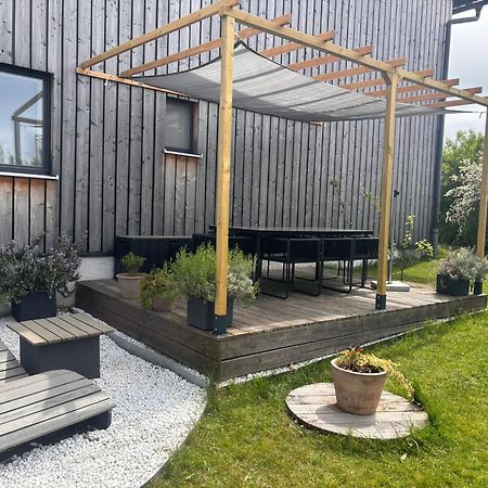 Moderne Ferienwohnungen Mit Designbad Petting エクステリア 写真