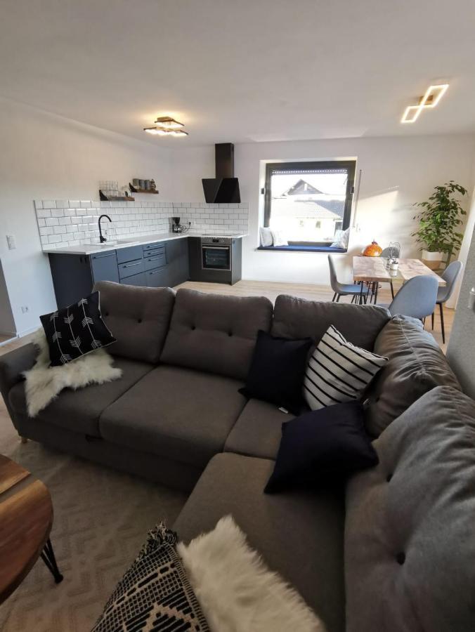 Moderne Ferienwohnungen Mit Designbad Petting エクステリア 写真