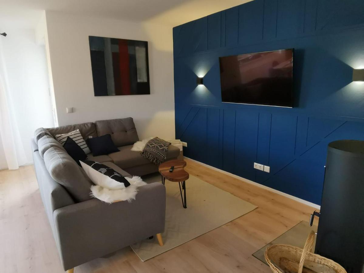 Moderne Ferienwohnungen Mit Designbad Petting エクステリア 写真